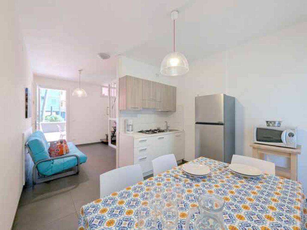 Ferienwohnung mit Klimaanlage und Terrasse mit Poolblick