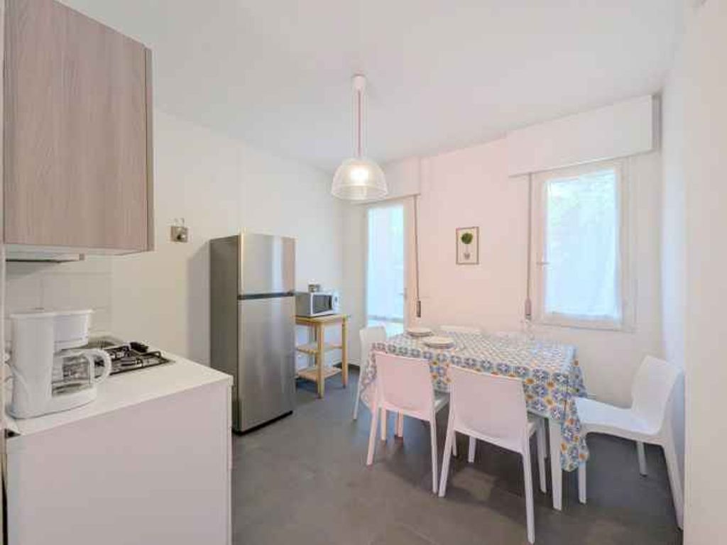 Ferienwohnung mit Klimaanlage und Terrasse mit Poolblick