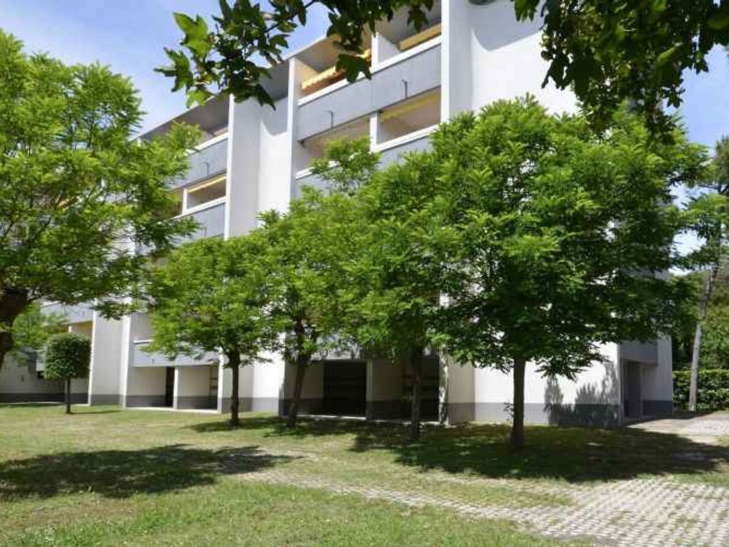 Ferienwohnung mit Klimaanlage und Balkon