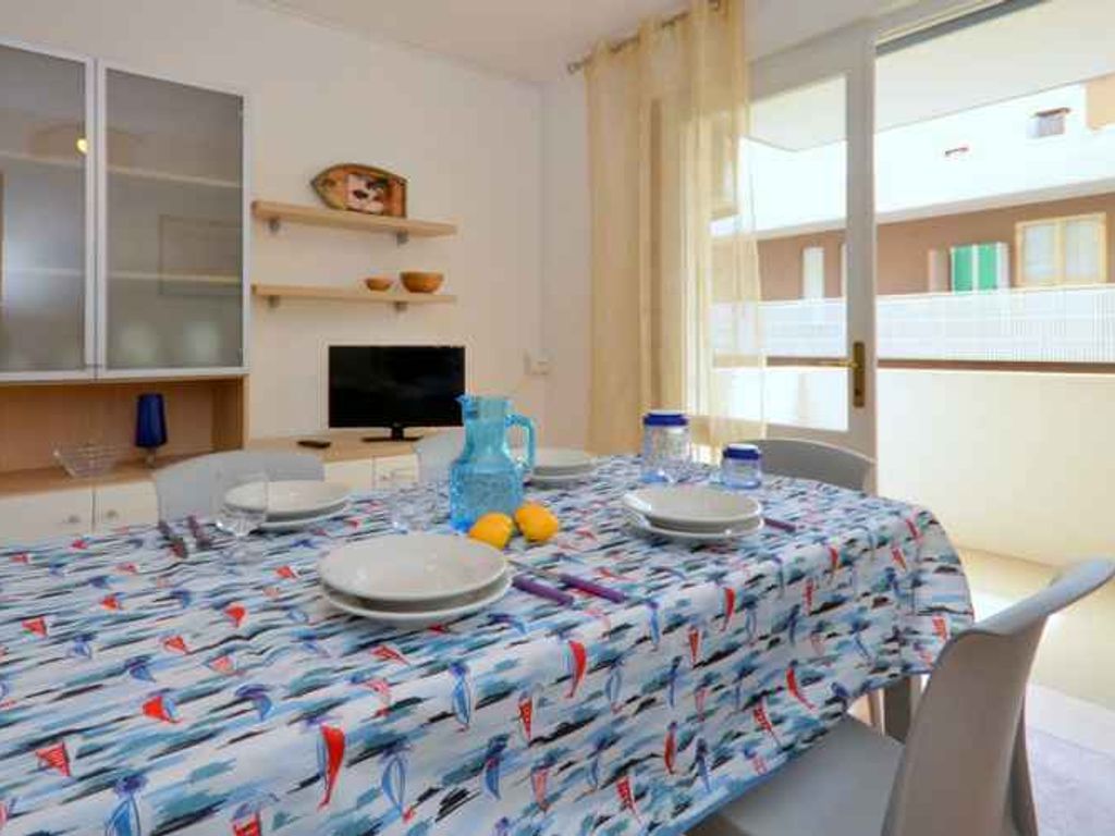 Ferienwohnung mit Klimaanlage und Balkon
