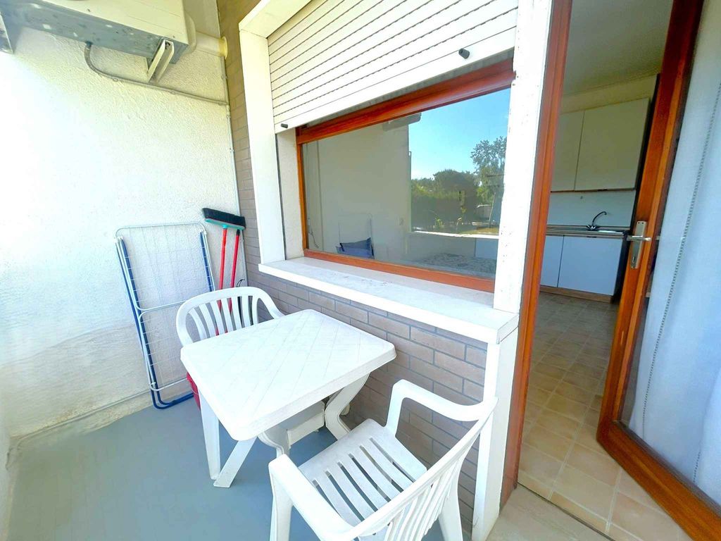 Ferienwohnung mit Klimaanlage und Balkon