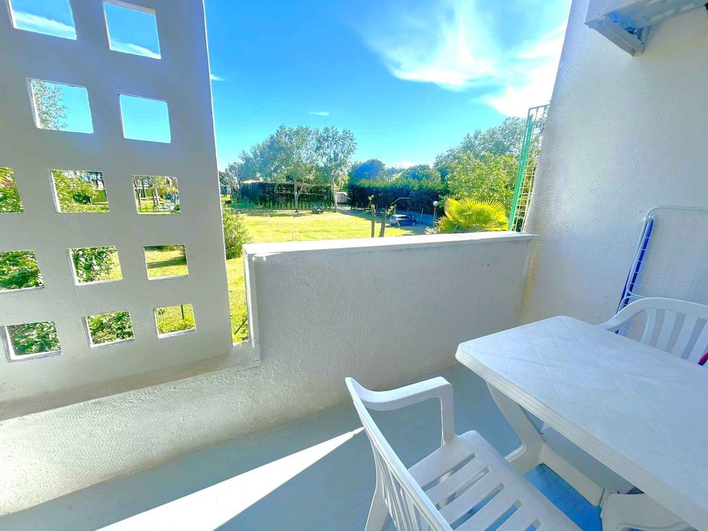 Ferienwohnung mit Klimaanlage und Balkon