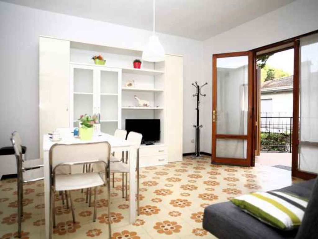 Ferienwohnung mit Klimaanlage und Balkon