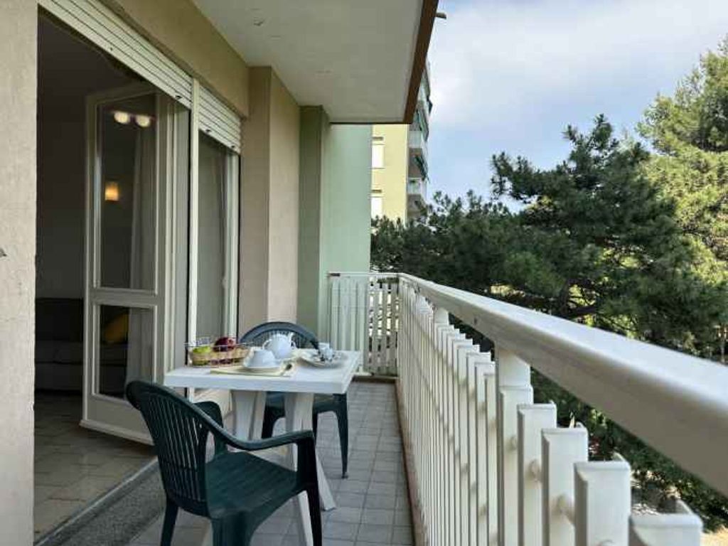 Ferienwohnung mit Klimaanlage und Balkon