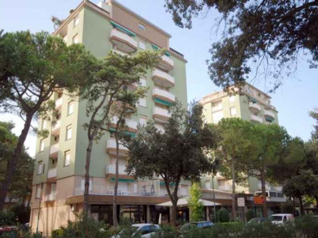 Ferienwohnung mit Klimaanlage und Balkon
