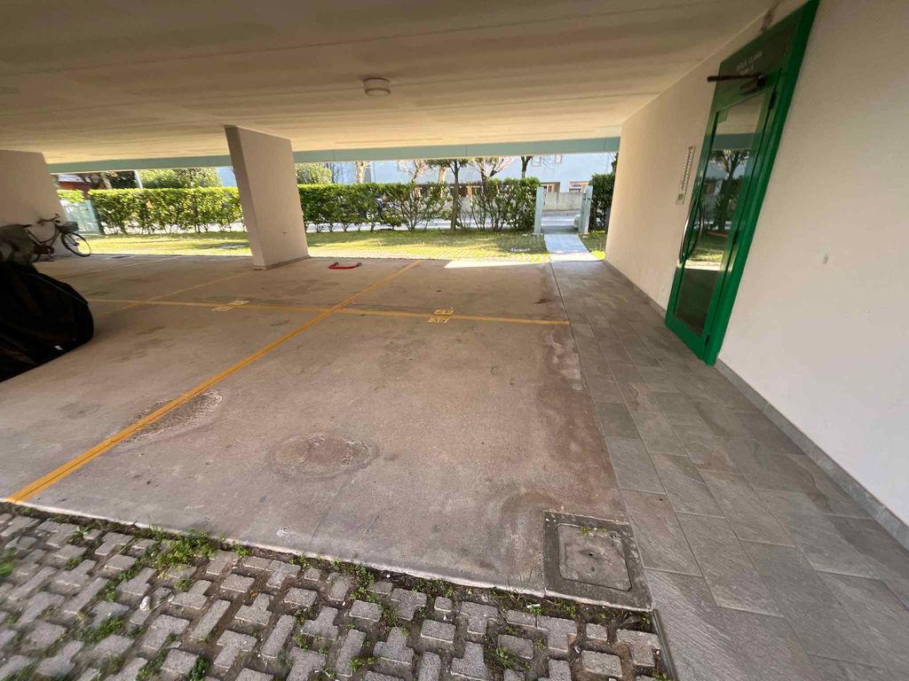 Ferienwohnung mit Klimaanlage und Balkon