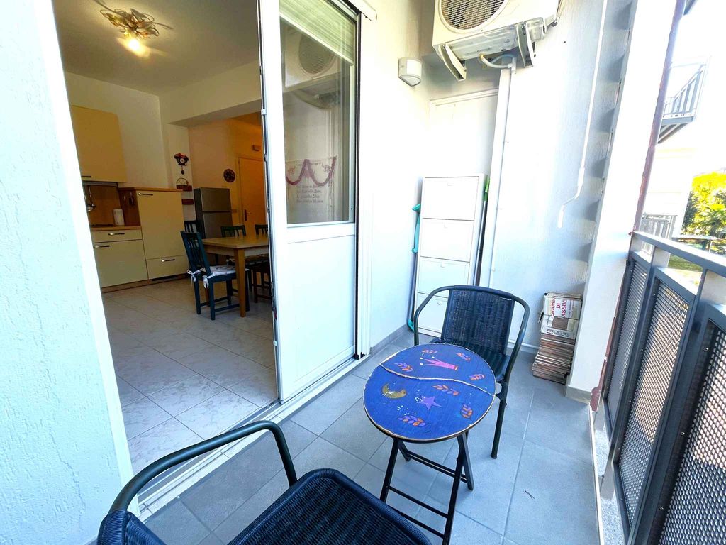 Ferienwohnung mit Klimaanlage und Balkon