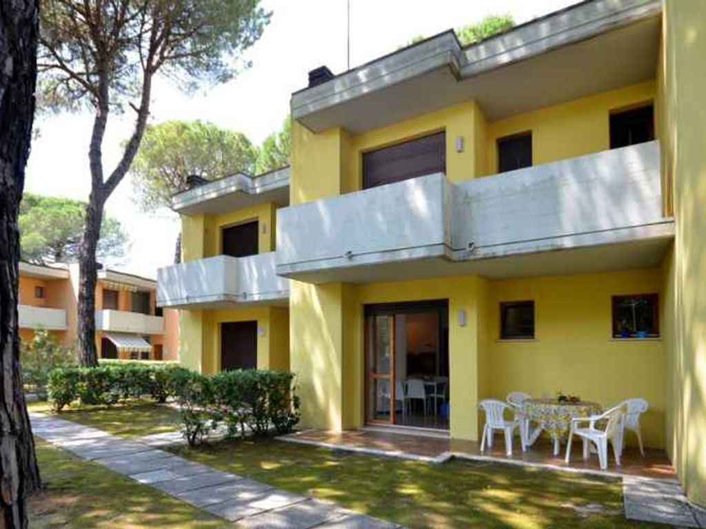 Ferienwohnung mit Klimaanlage, Terrasse und Pool