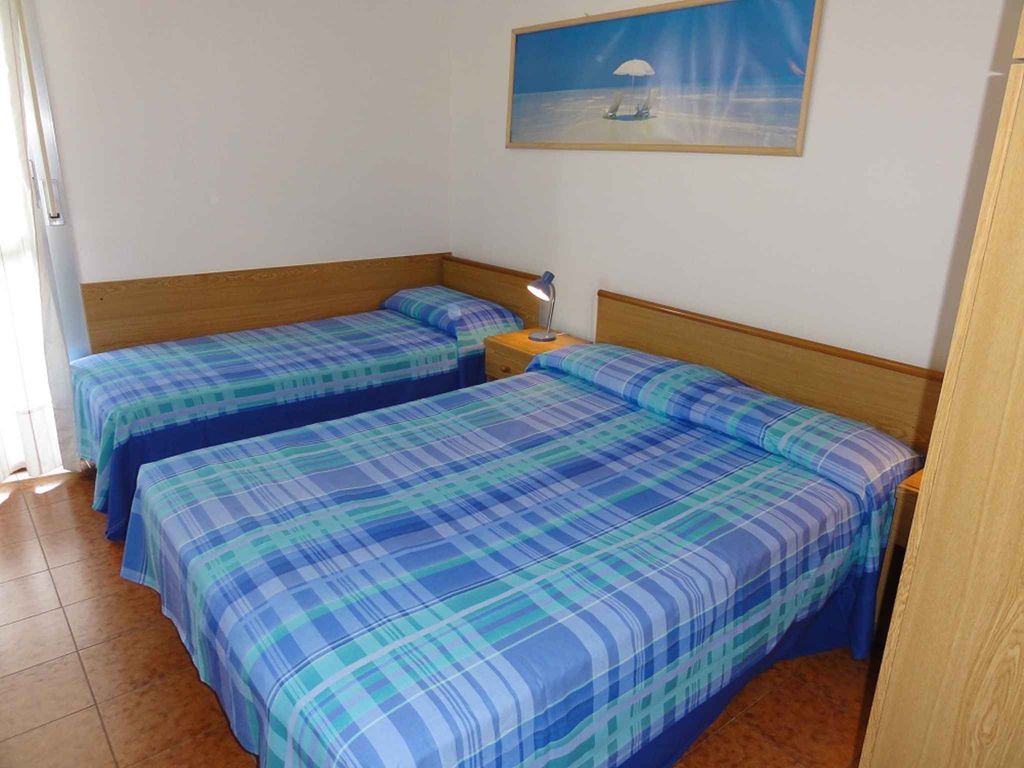 Ferienwohnung im zentralen Bereich, 100 m. aus dem Meer