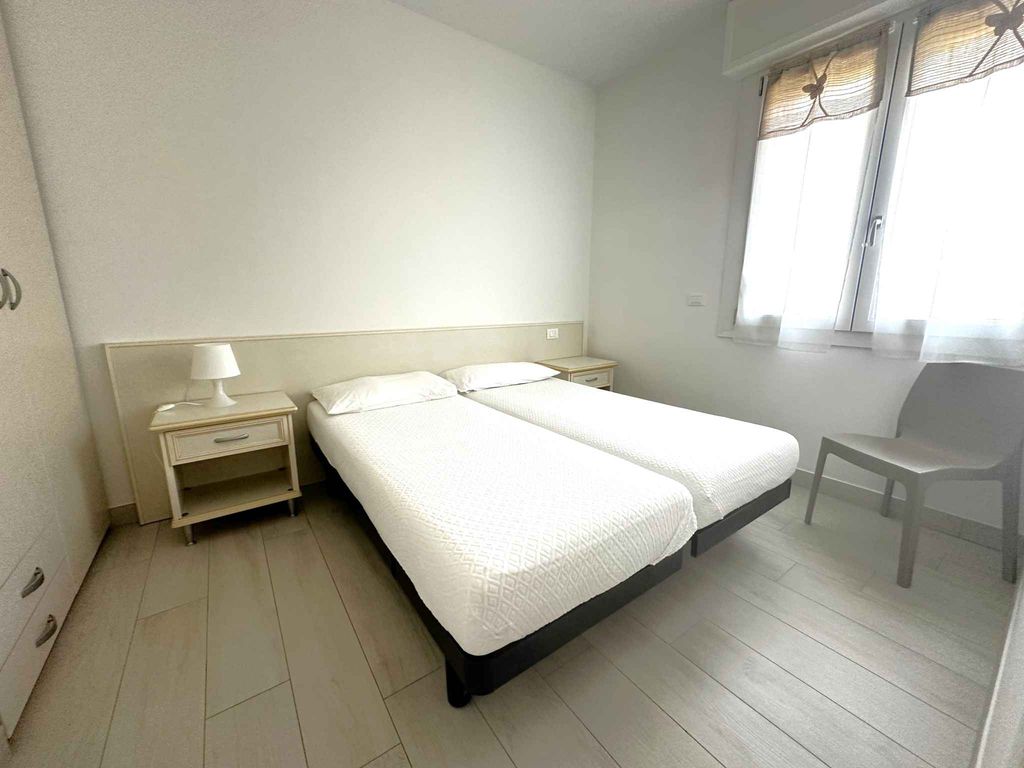 Ferienwohnung mit Pool in Meernähe