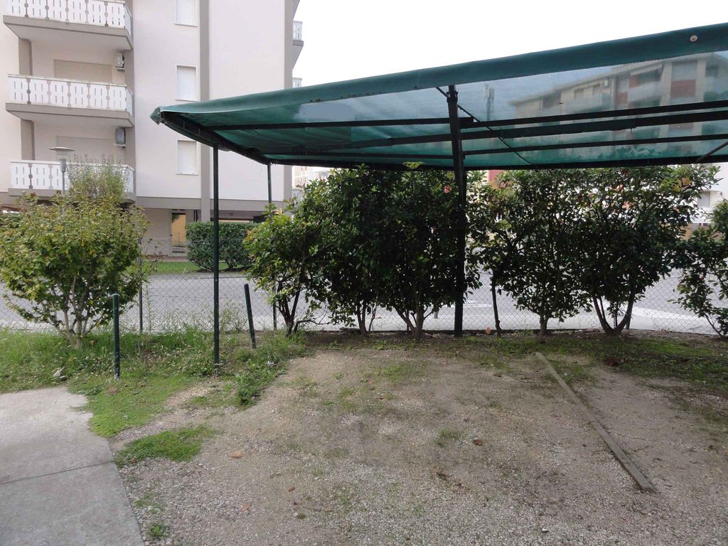Ferienwohnung nahe dem Meer mit Klimaanlage und Parkplatz