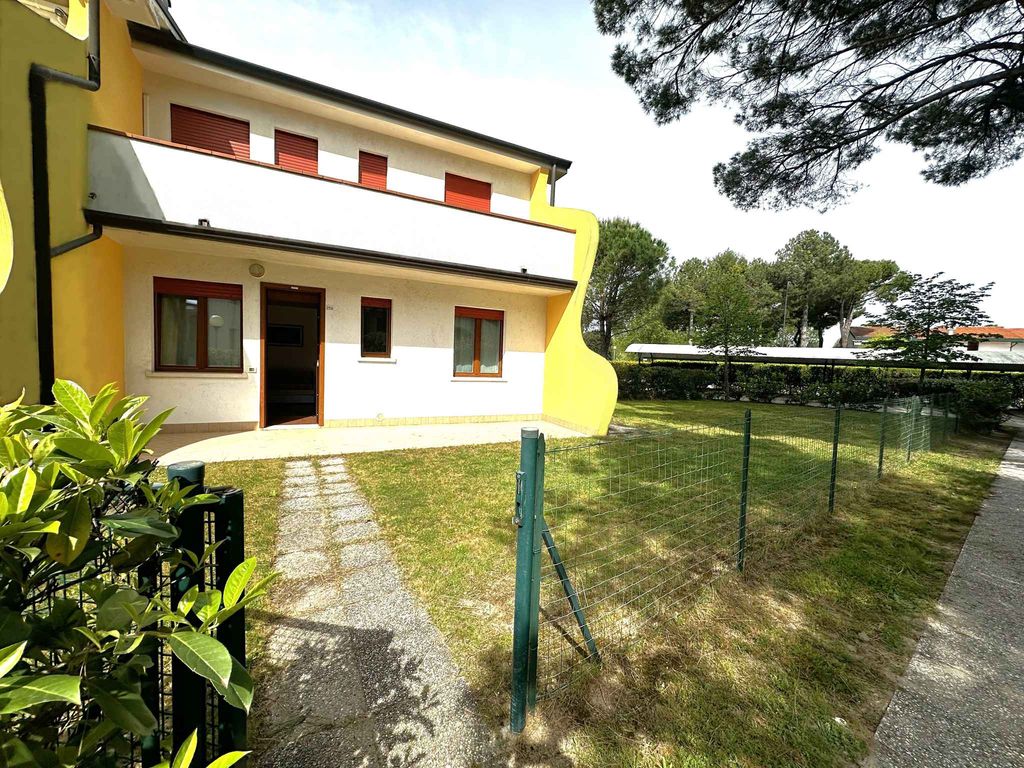 Ferienwohnung mit Garten und Klimaanlage