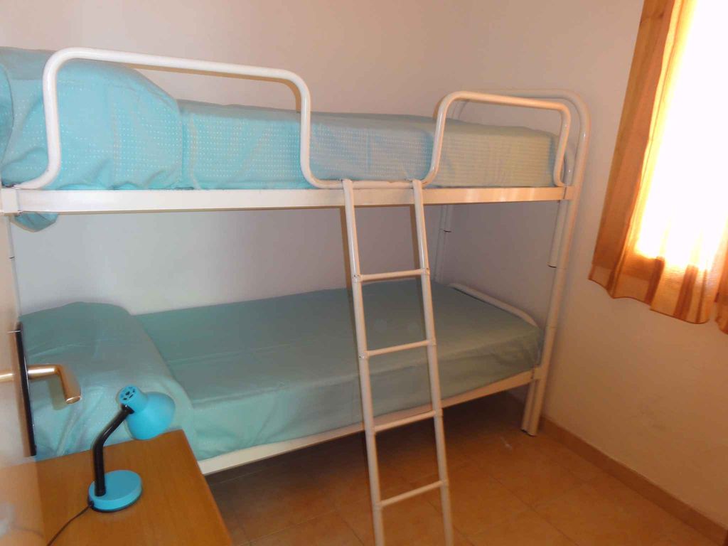 Ferienwohnung mit Swimmingpool und Parkplätzen