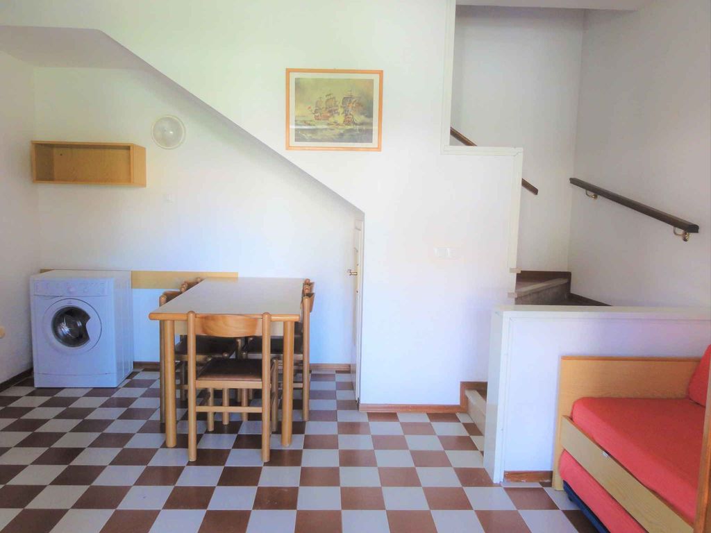 Ferienwohnung mit Garten und Klimaanlage