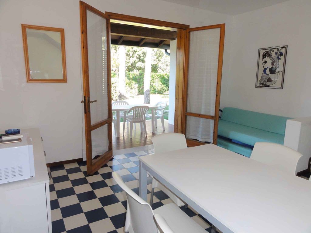 Ferienwohnung mit Garten und Klimaanlage