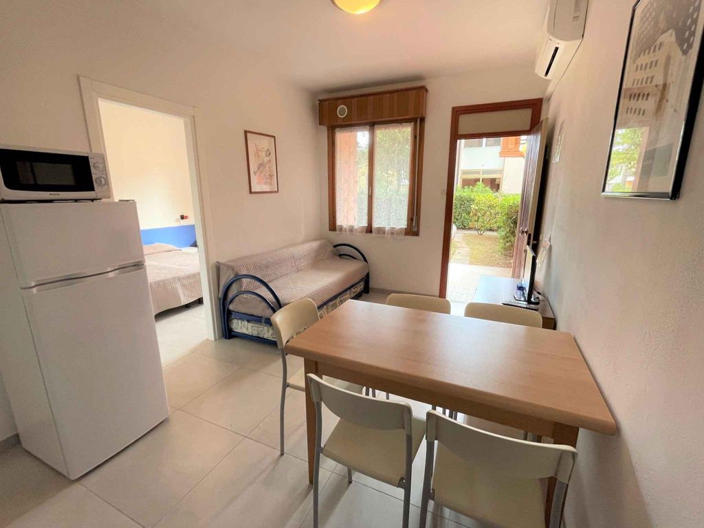 Ferienwohnung mit Garten und Klimaanlage