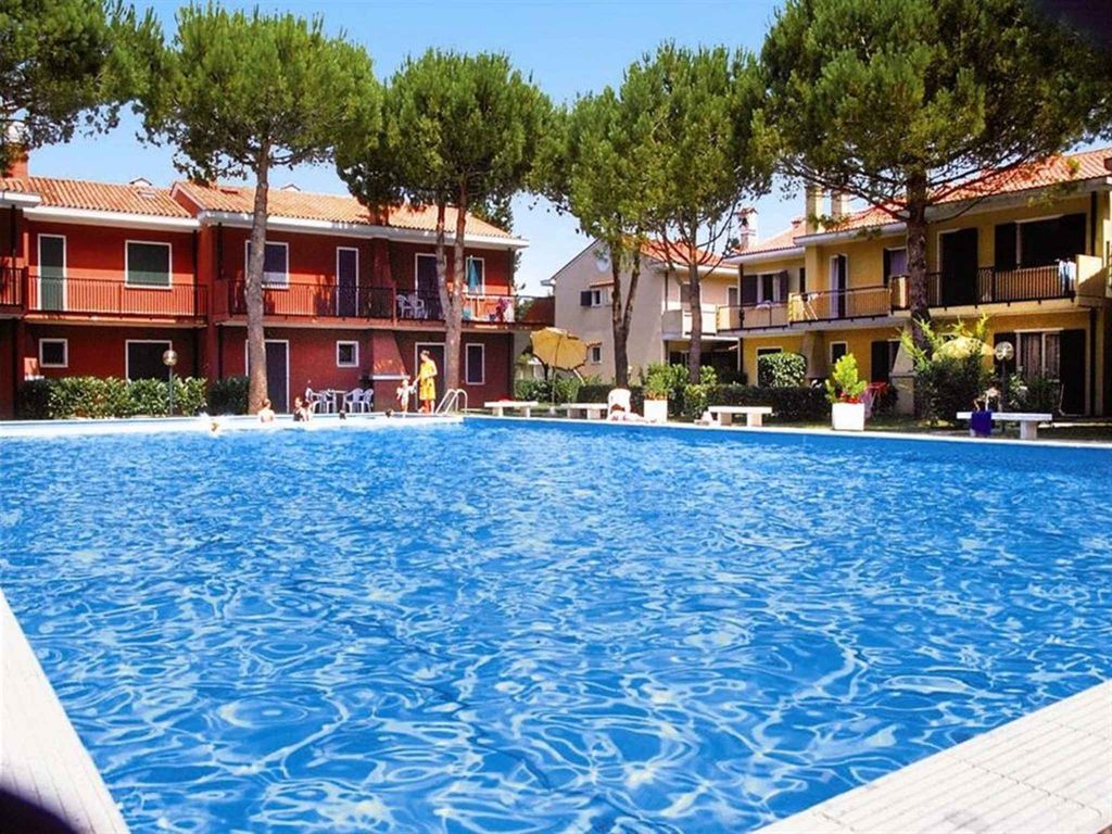 Ferienhaus con piscina esterna