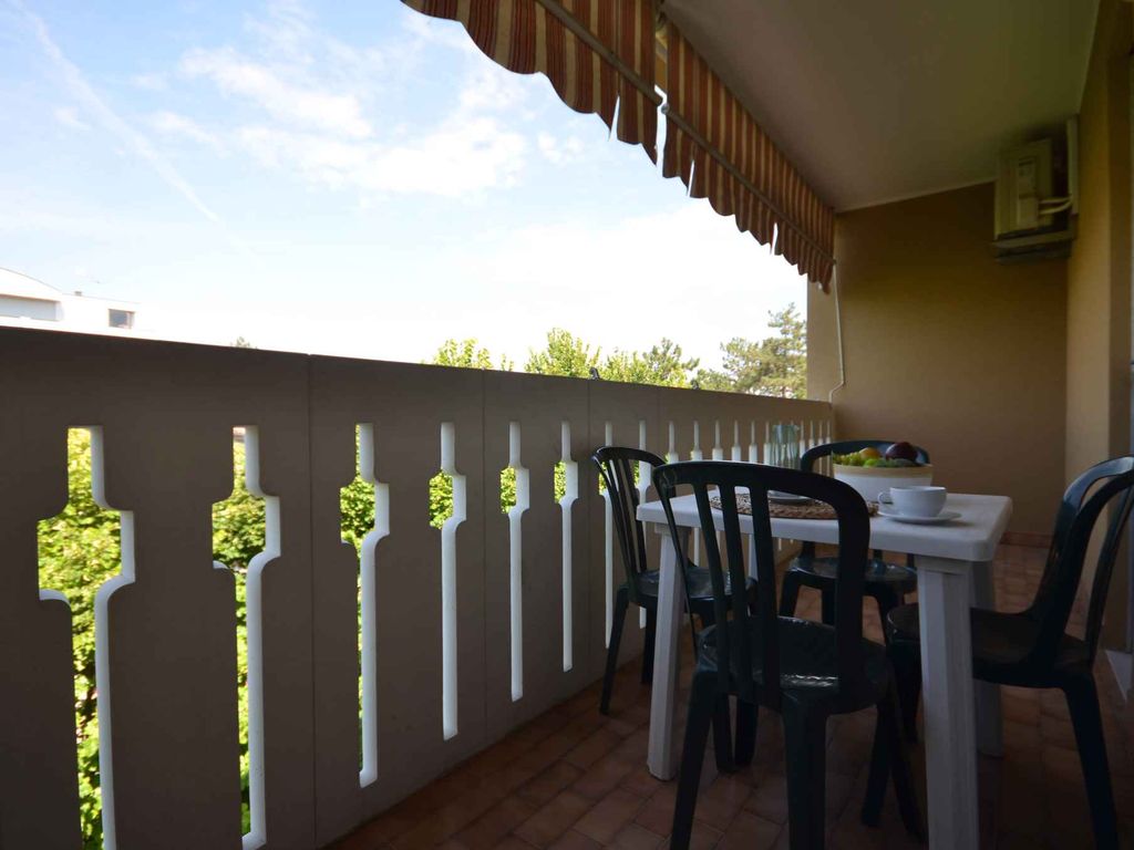 Ferienwohnung mit Klimaanlage und Balkon