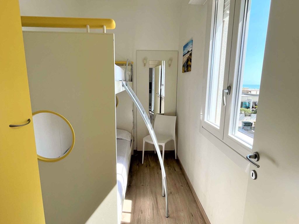Ferienwohnung 100 m von Strand