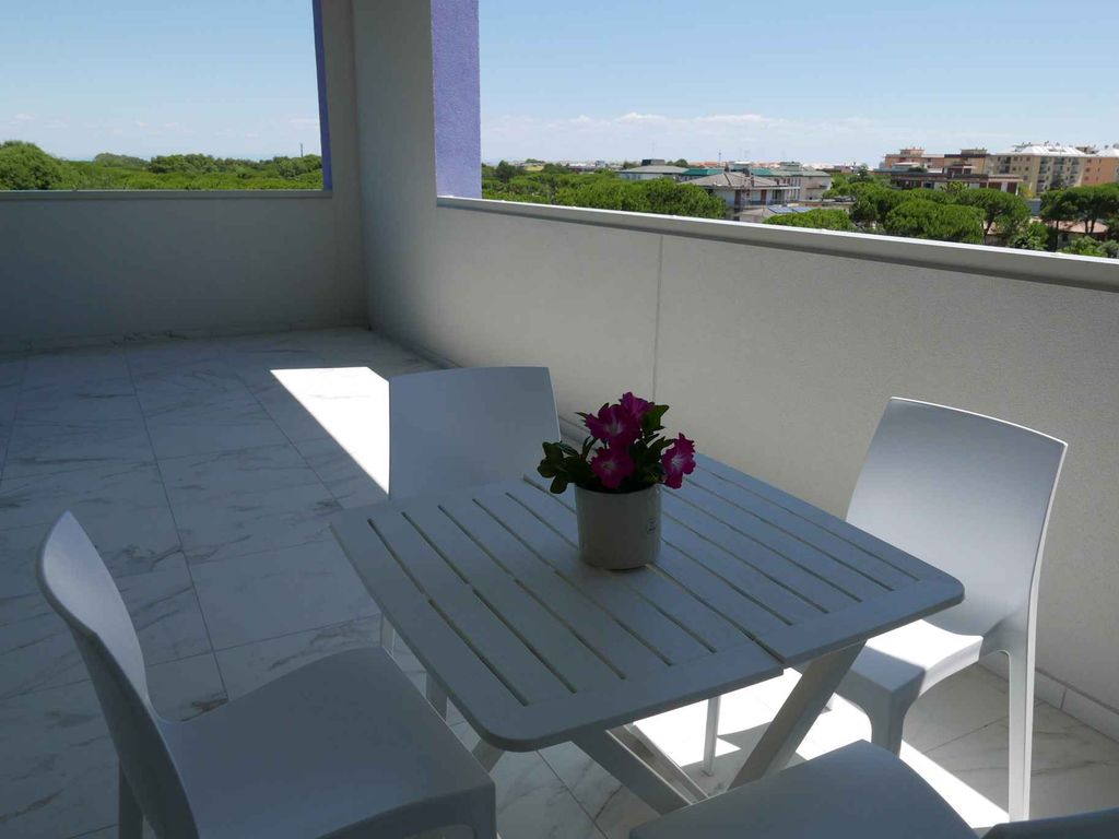 Studio mit Klimaanlage und Terrasse