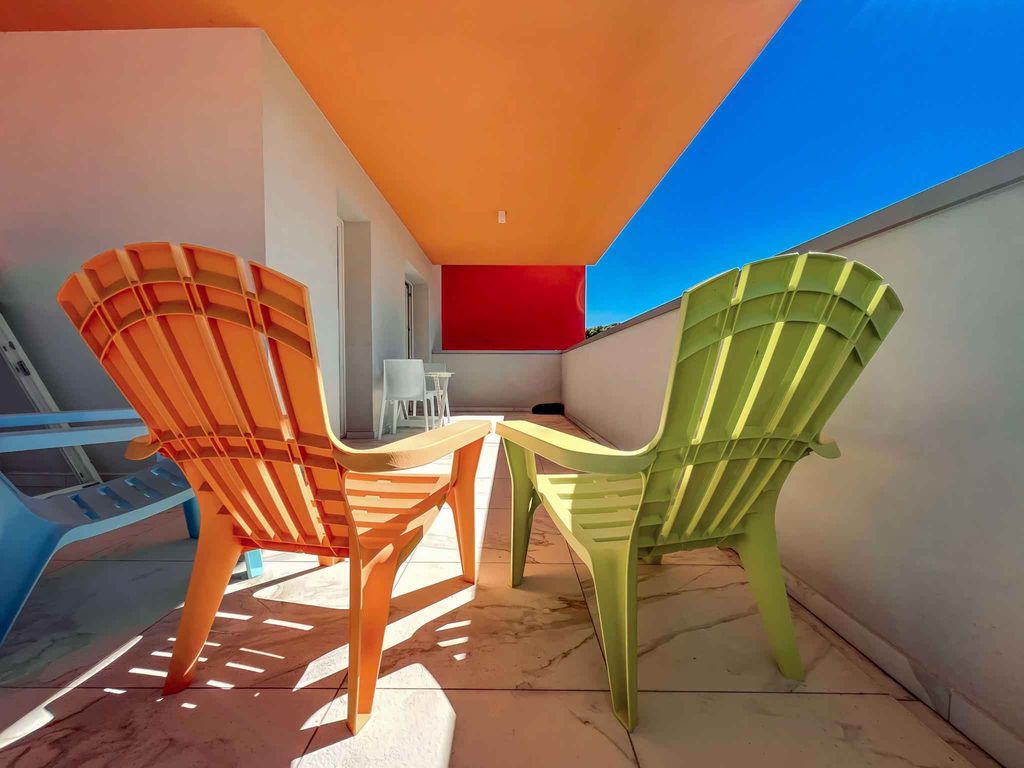 Studio mit Klimaanlage und Terrasse