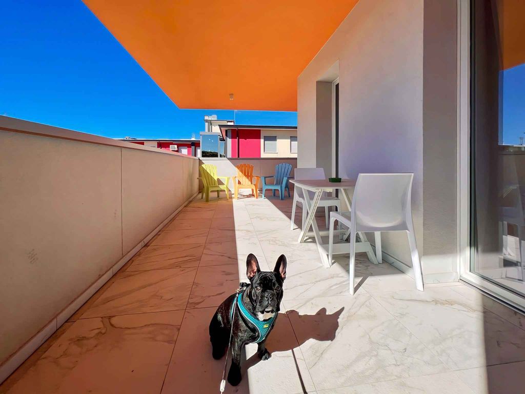 Studio mit Klimaanlage und Terrasse