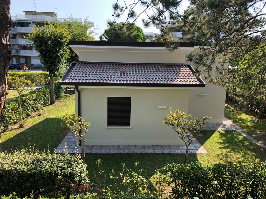 Villa mit großem Garten und Swimmingpool