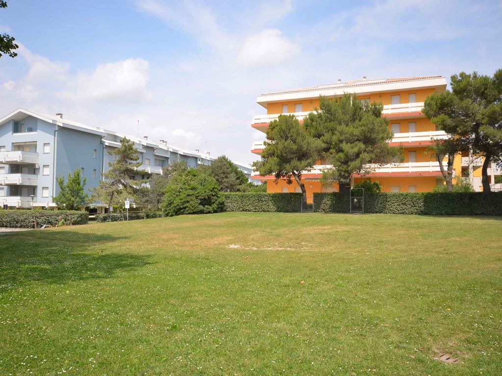 Ferienwohnung mit Klimaanlage und Balkon