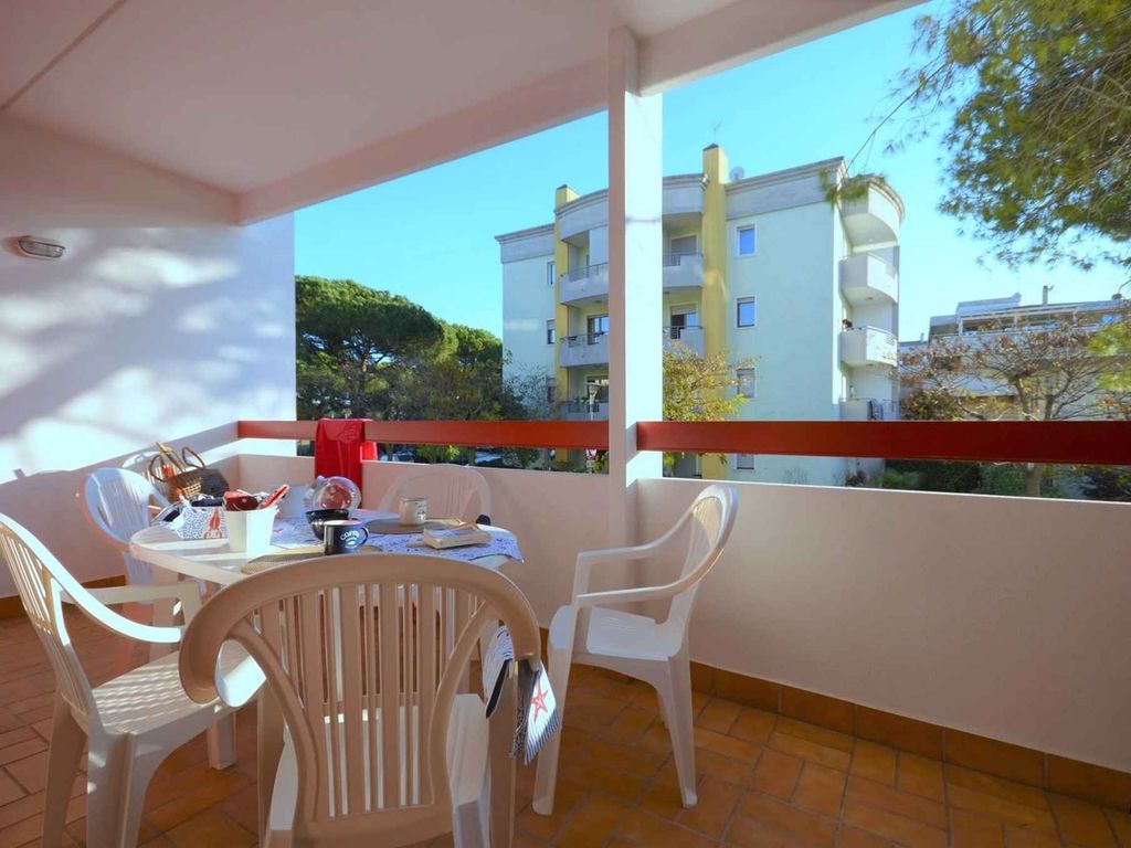 Ferienwohnung mit Klimaanlage und Balkon