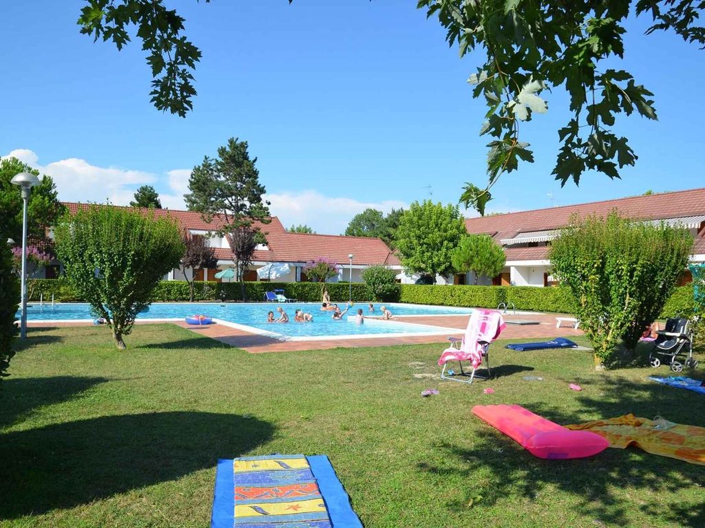 Ferienwohnung mit Klimaanlage, Garten und Pool
