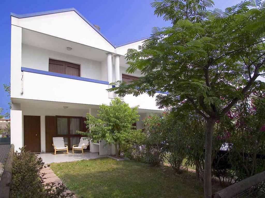 Bungalow mit Klimaanlage, Terrasse und Pool