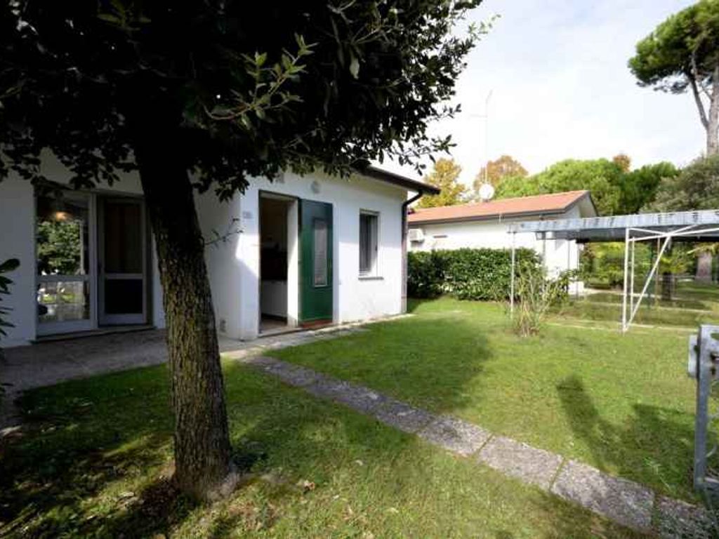 Villa mit Klimaanlage und Garten