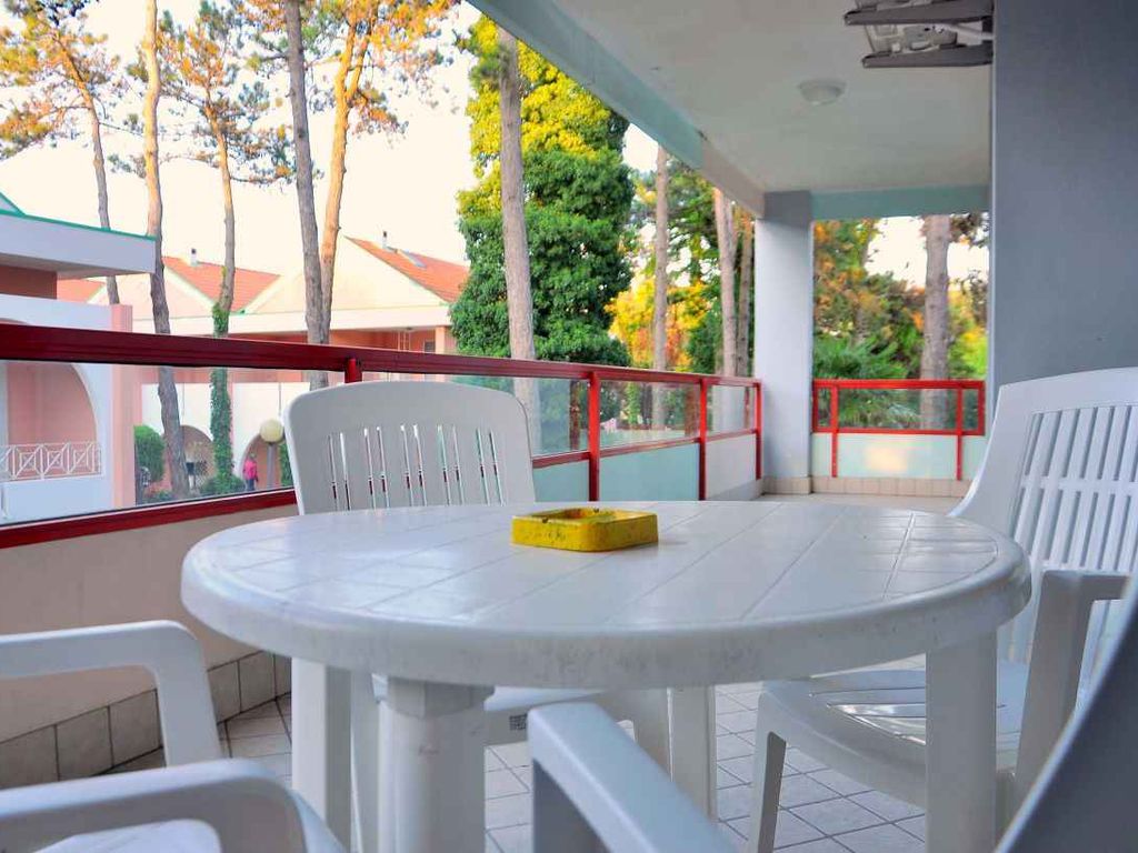 Ferienwohnung mit Klimaanlage und Balkon