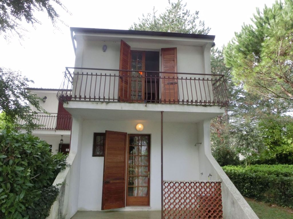 Ferienwohnung mit Garten und Balkon