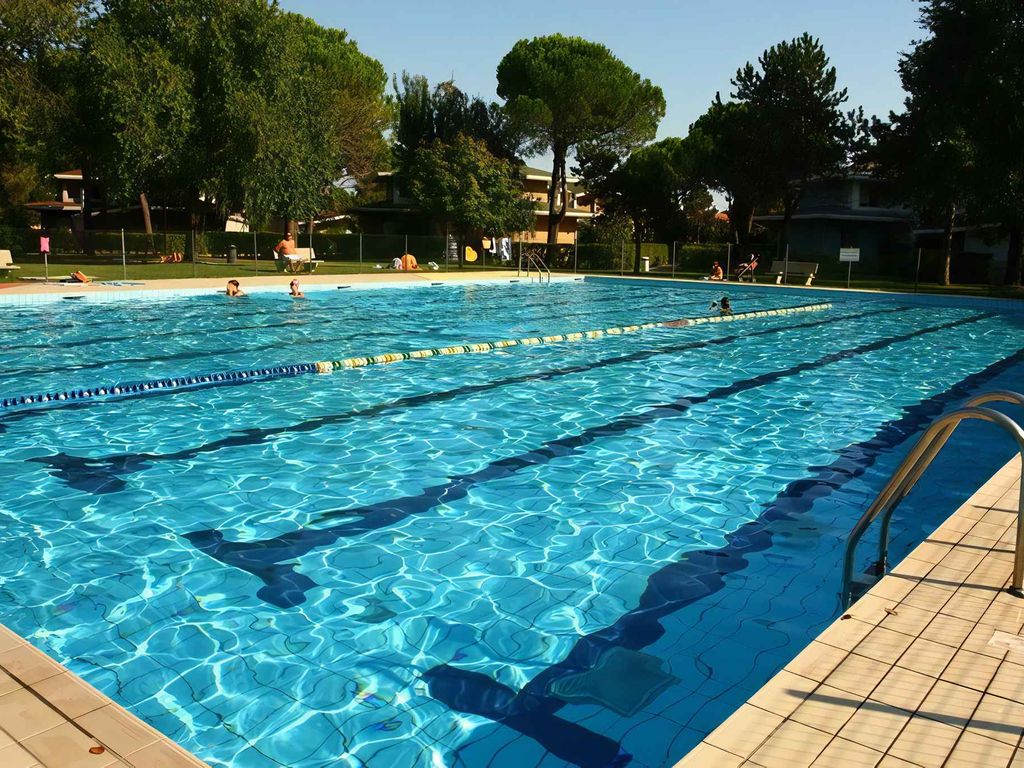 Ferienwohnung mit Klimaanlage, Terrasse und Pool