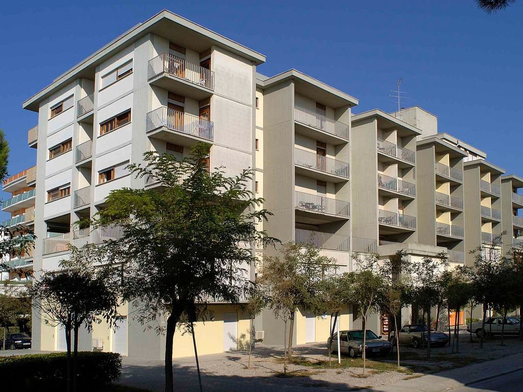 Ferienwohnung mit Klimaanlage und Balkon