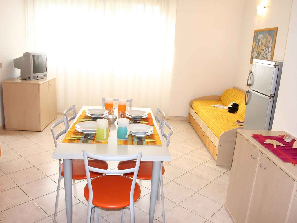 Ferienwohnung mit Klimaanlage und Balkon