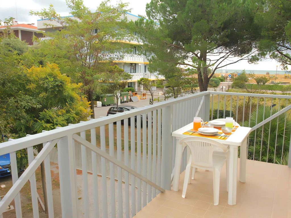 Ferienwohnung mit Klimaanlage und Balkon