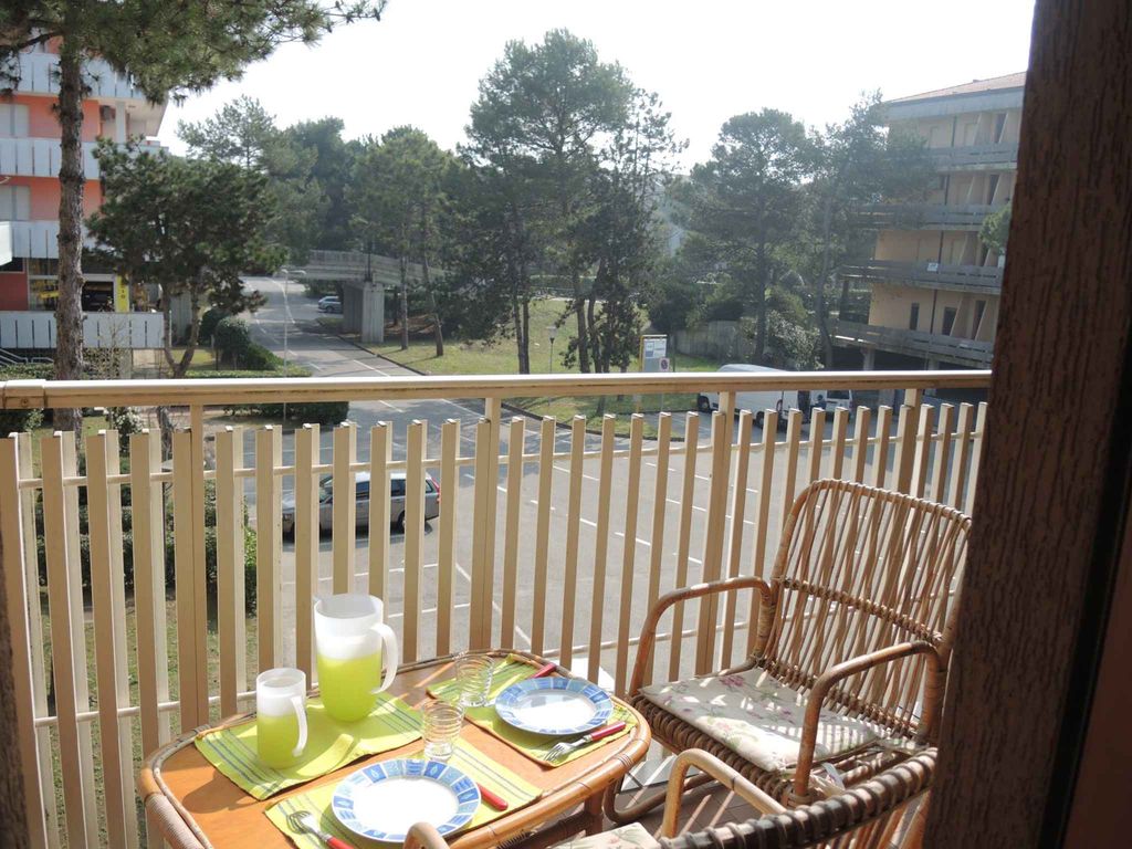 Ferienwohnung mit Klimaanlage und Balkon