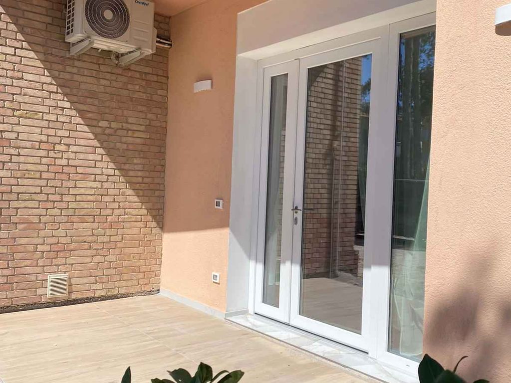Ferienwohnung mit Klimaanlage und Terrasse