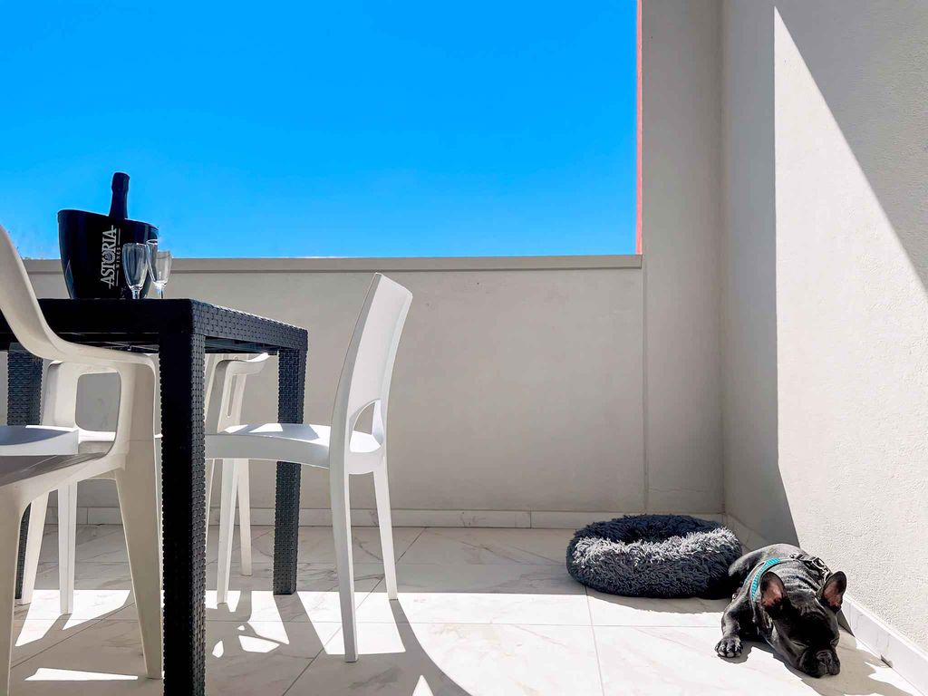 Studio mit Balkon und WLAN