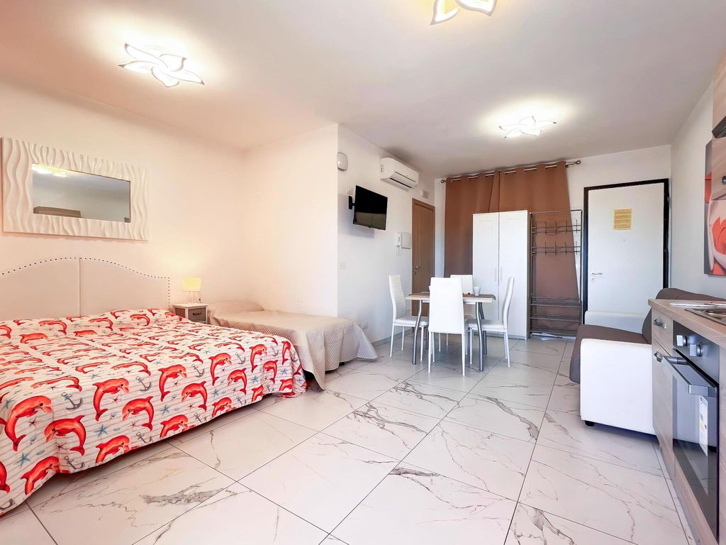 Ferienwohnung mit Balkon und Klimaanlage