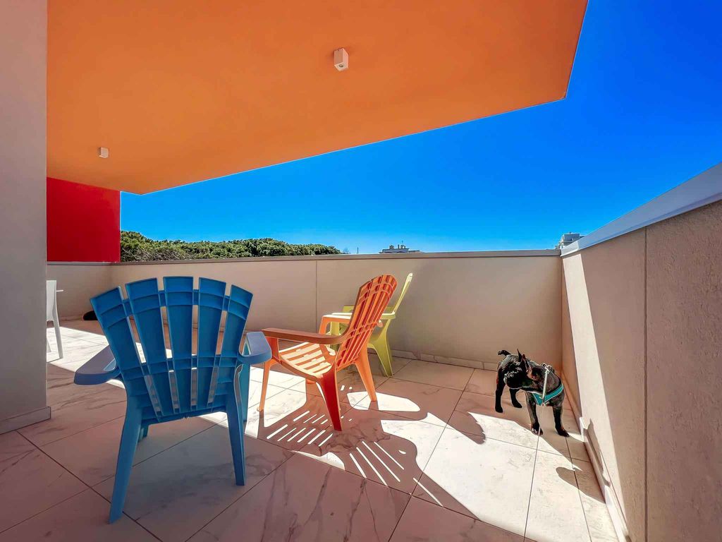Studio mit Balkon und Klimaanlage