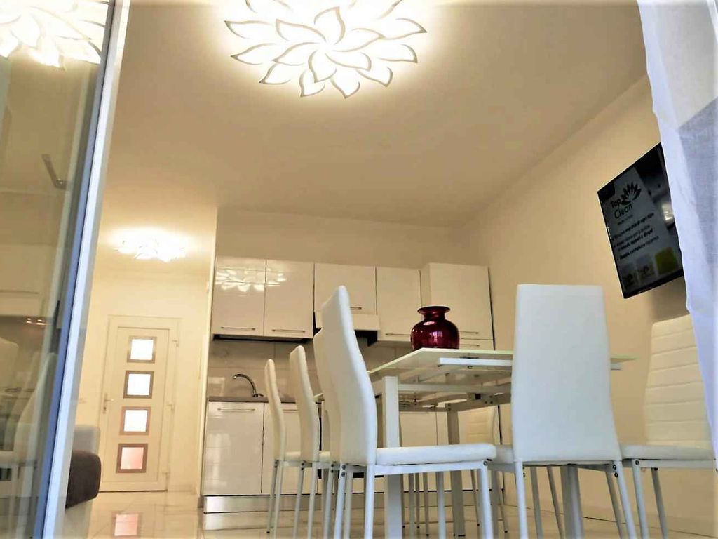 Ferienwohnung mit Balkon und Klimaanlage