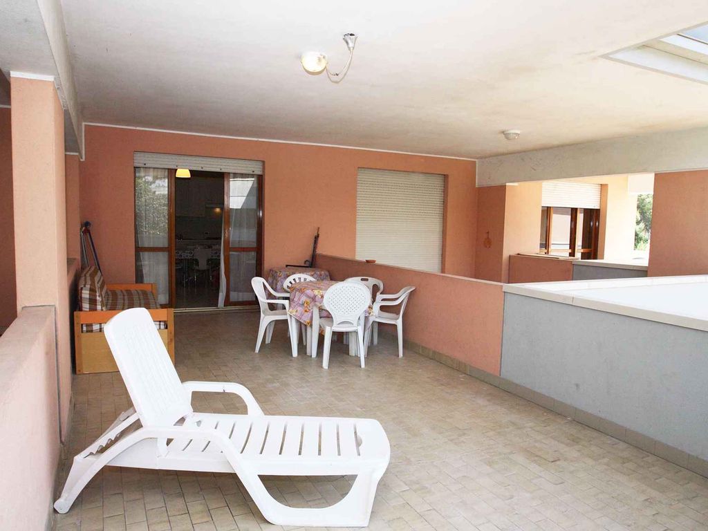 Ferienwohnung mit Balkon und Pool