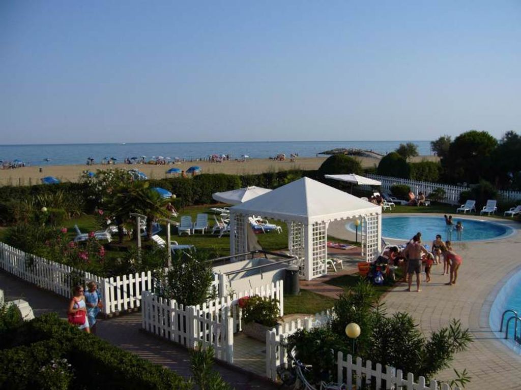 Ferienwohnung mit Klimaanlage, Internet, Balkon und Pool