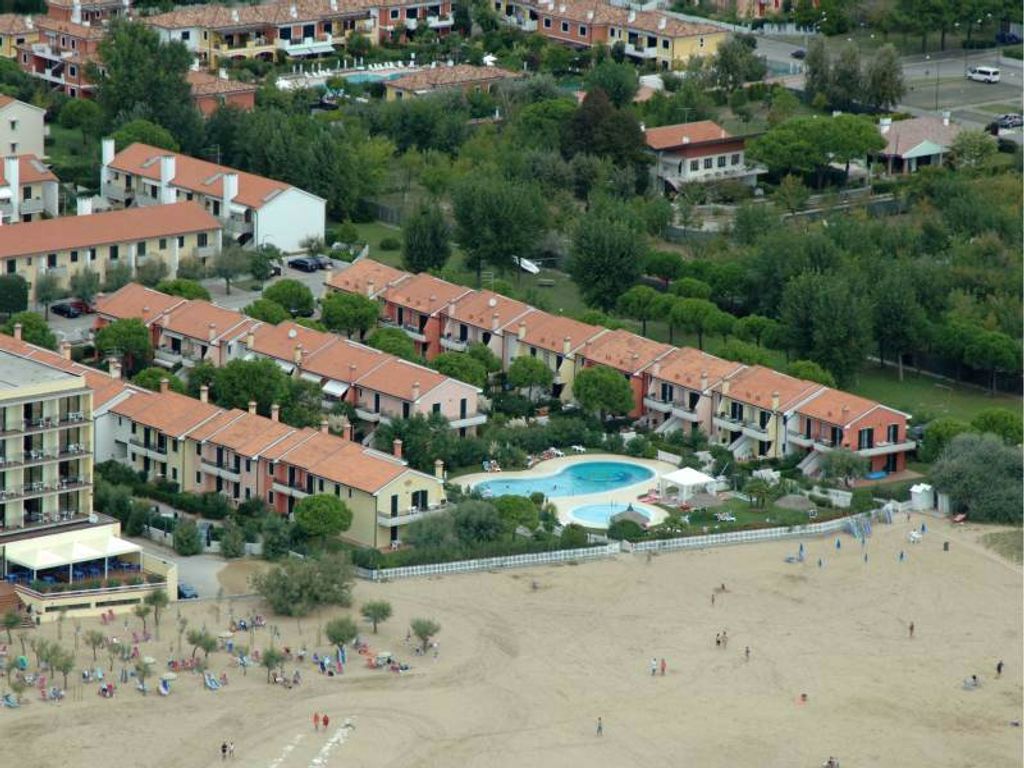 Ferienwohnung mit Klimaanlage, Internet, Balkon und Pool