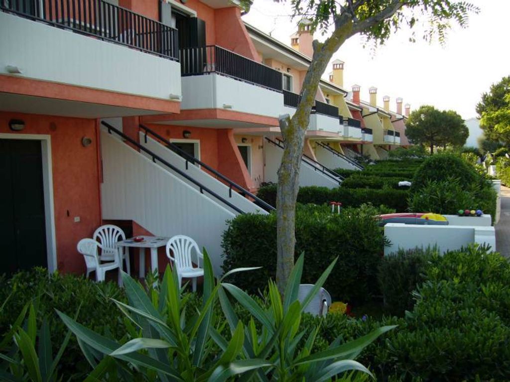 Ferienwohnung mit Klimaanlage, Internet, Balkon und Pool