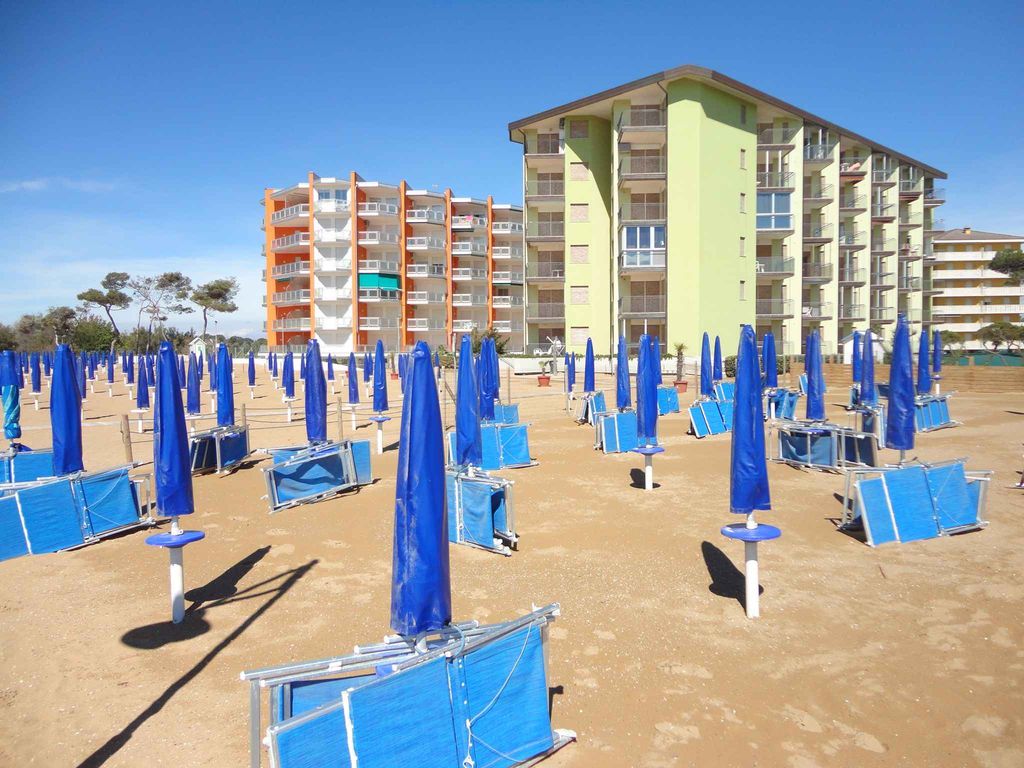 Ferienwohnung mit Balkon direkt am Strand