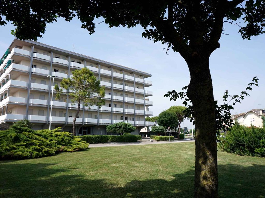 Ferienwohnung Geräumige Zwei-Zimmer-Wohnung direkt am Strand